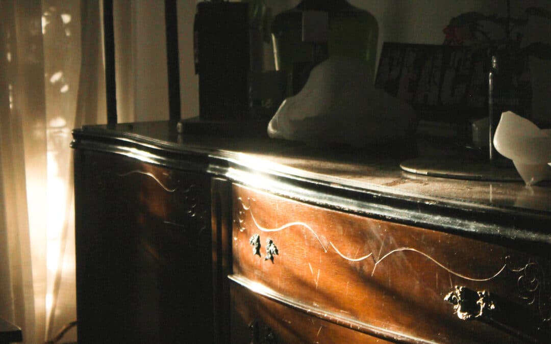 Déménagement à Montréal : Que faire avec vos vieux meubles ?